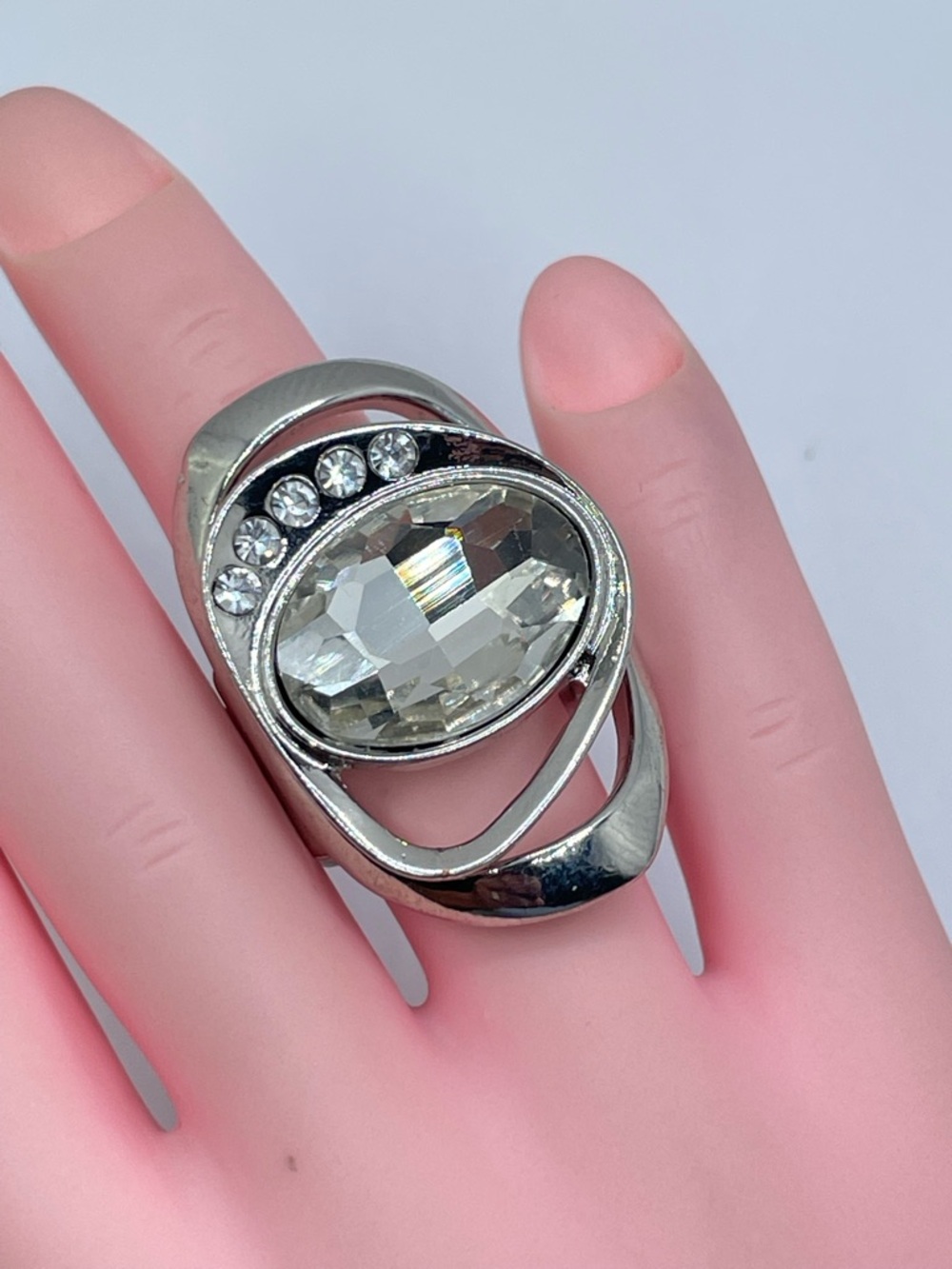 Silver Tone Crystal Glass Stretch Ring Large Oval Statement Adjustable